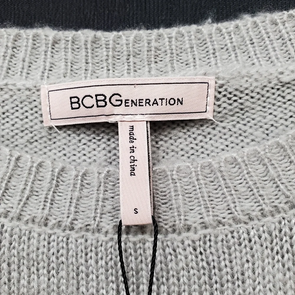 🆕️ BCBGeneration Ruffle Sweater - Picture 2 of 7